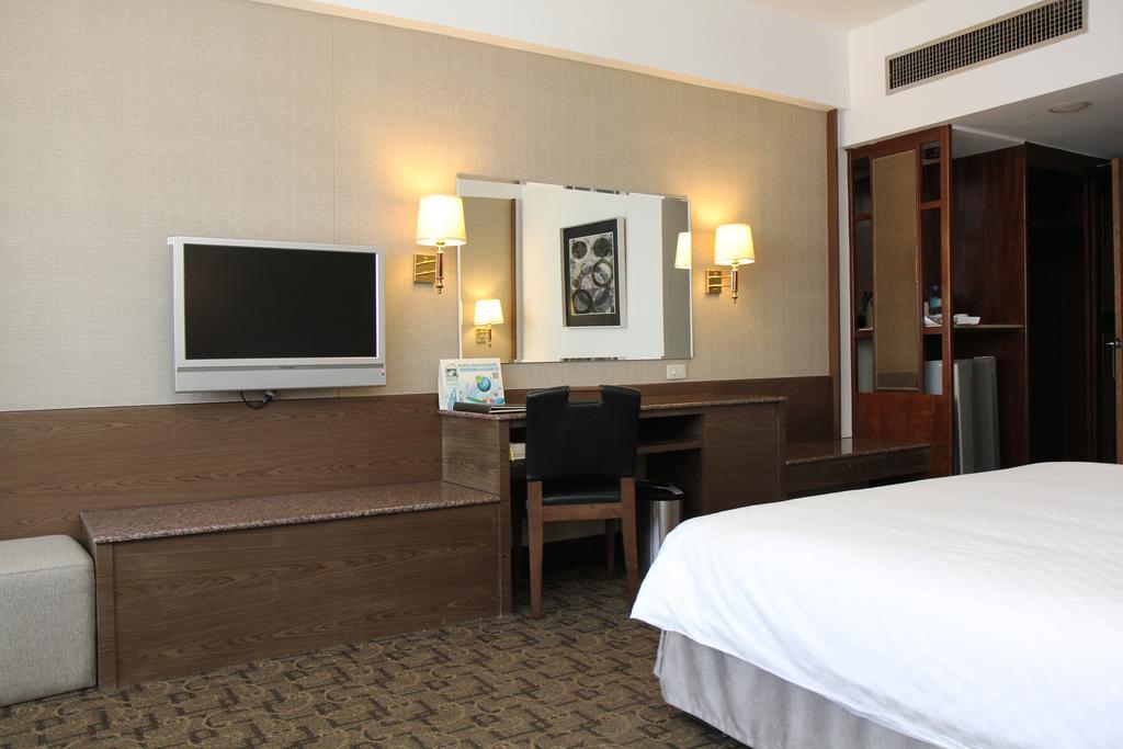 Pleasant Hotels International Taoyuan Exterior foto